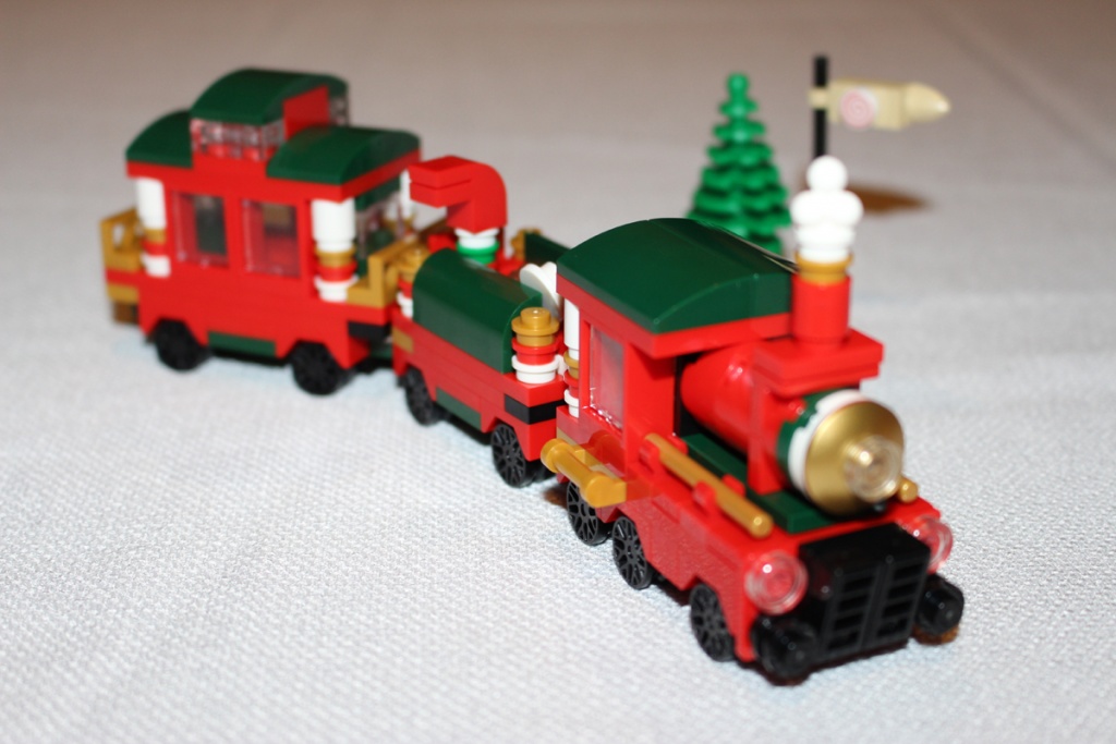 LEGO Christmas Train Complete